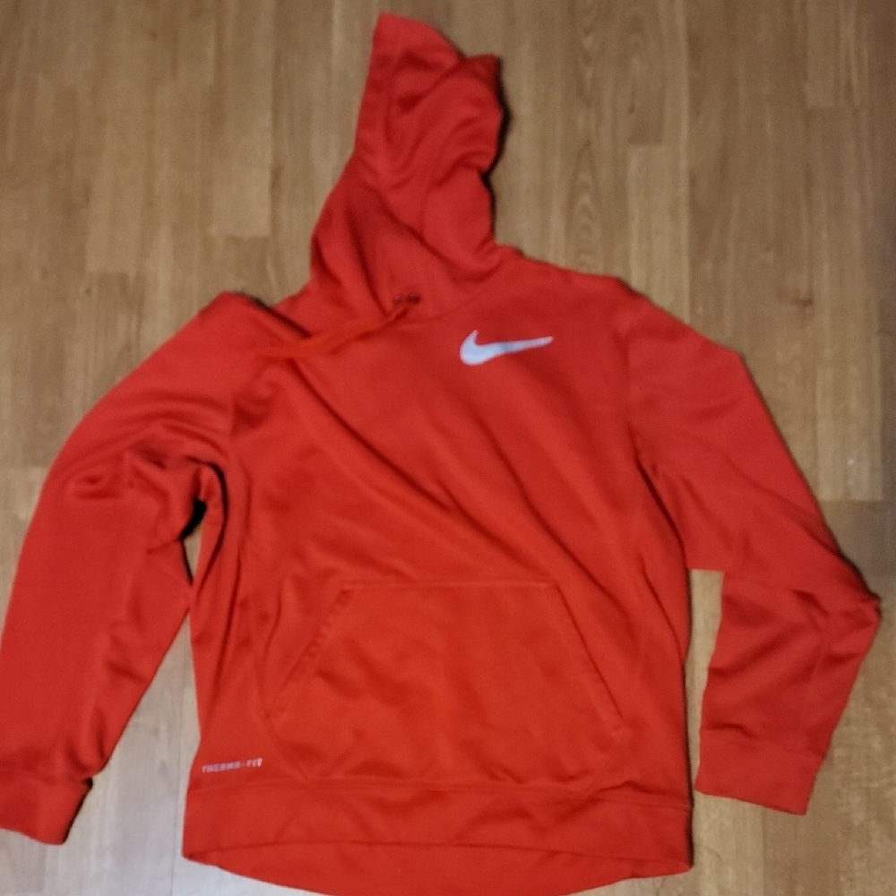 Nike Therma Fit Red Hoodie Size M